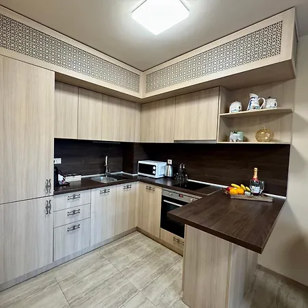 Argisht Palm - Golden Sands